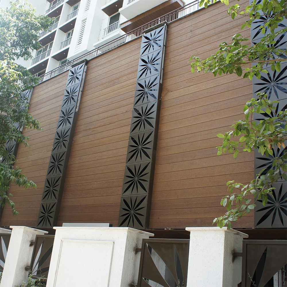 Timber facade and metal screen